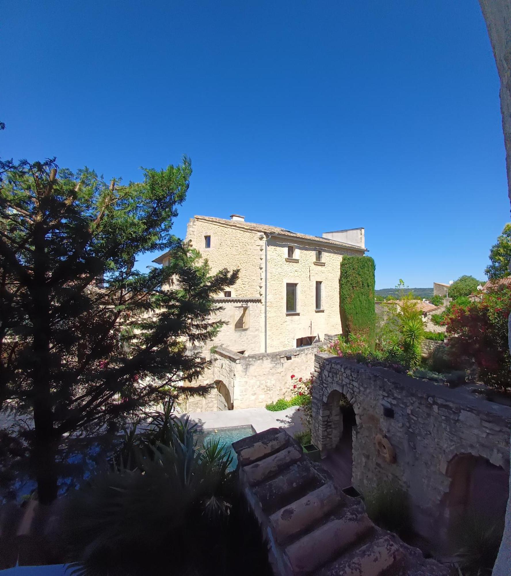 Chambre D Hotes Aramon Exterior photo